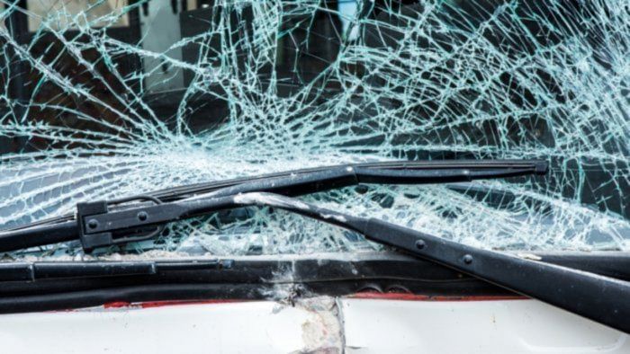 Three dead, 18 injured in Bengal bus accident