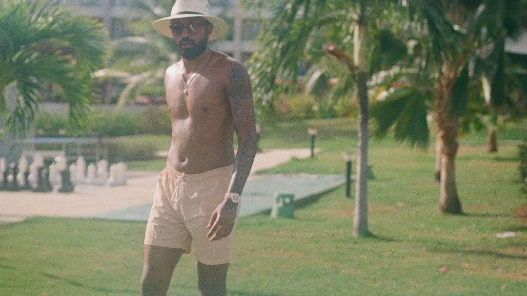 Hardik Pandya flaunts another luxury watch, internet goes crazy
